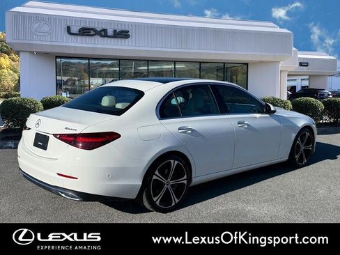 Used 2024 Mercedes-Benz C 300 4MATIC Sedan image 5