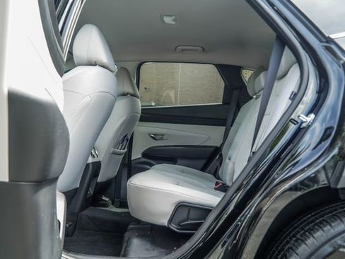 Used 2025 Hyundai Tucson SEL FWD image 38