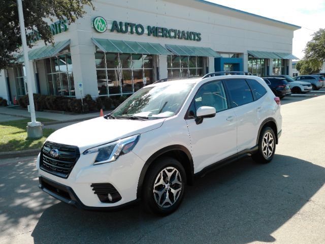 Used 2023 Subaru Forester Premium w/ Popular Package #2 AWD/4WD image 1