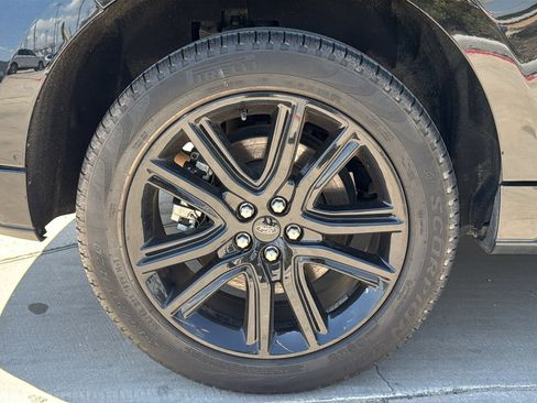Used 2024 Ford Edge ST-Line AWD/4WD image 32