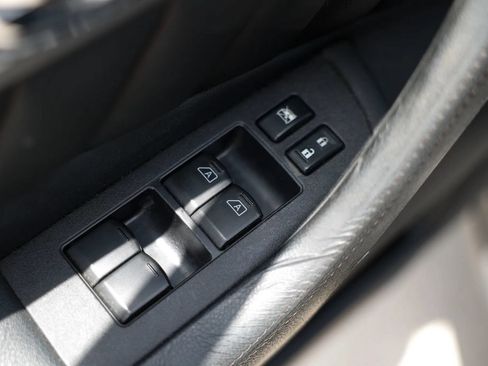 Used 2011 INFINITI FX35 2WD w/ Premium Pkg image 41
