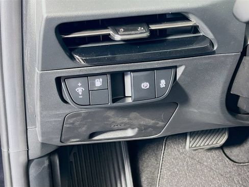 New 2026 Kia EV6 Light RWD image 10