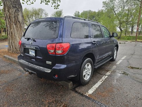 Used 2008 Toyota Sequoia SR5 AWD/4WD image 4