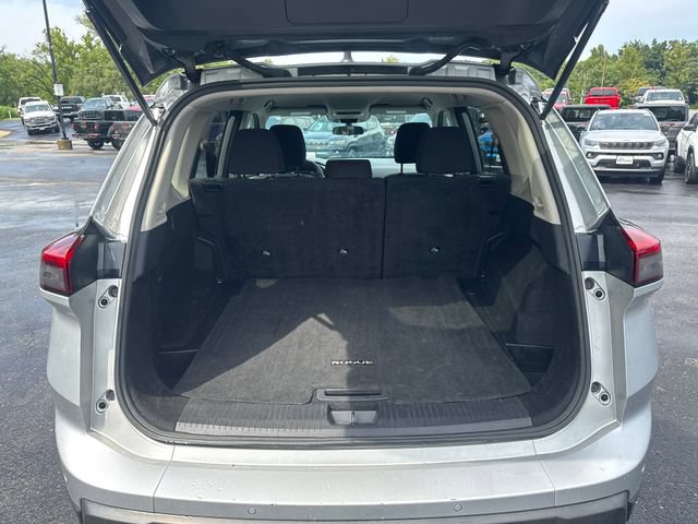 Used 2024 Nissan Rogue S AWD/4WD image 7