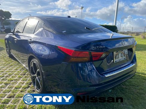 Used 2023 Nissan Altima 2.5 SR w/ SR Premium Package FWD image 5