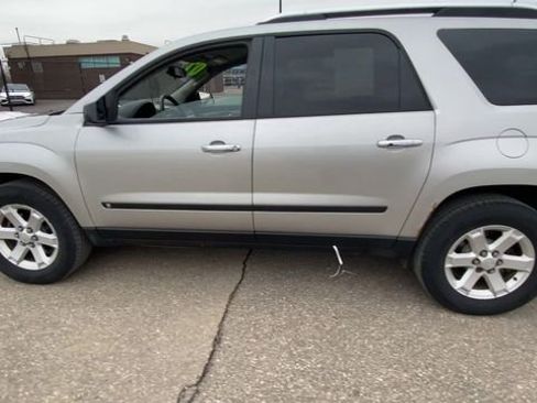 Used 2007 Saturn Outlook XE w/ Advanced Audio Pkg image 7