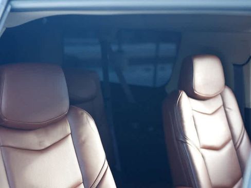 Used 2016 Cadillac Escalade ESV Luxury image 26