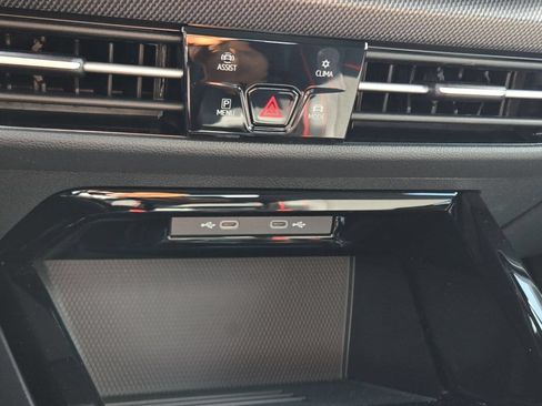 New 2026 Volkswagen GTI SE FWD image 20
