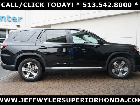 Used 2023 Honda Pilot EX-L image 2