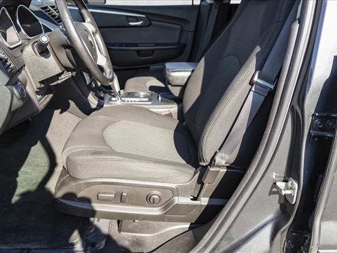Used 2012 Chevrolet Traverse LT image 11