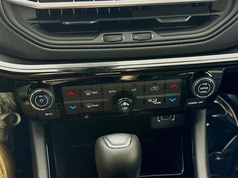 New 2026 Jeep Compass Limited image 15