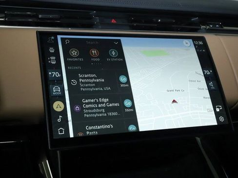 Used 2025 Land Rover Range Rover Sport Dynamic SE image 25