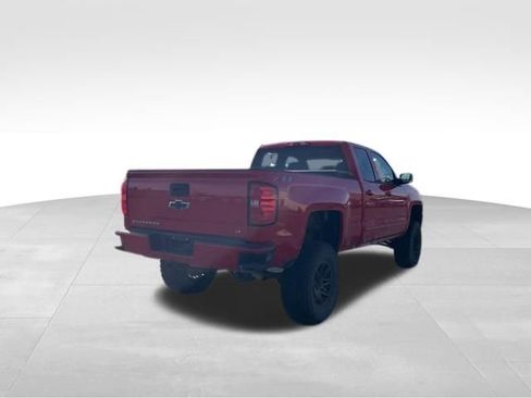 Used 2018 Chevrolet Silverado 1500 LT w/ All Star Edition image 5