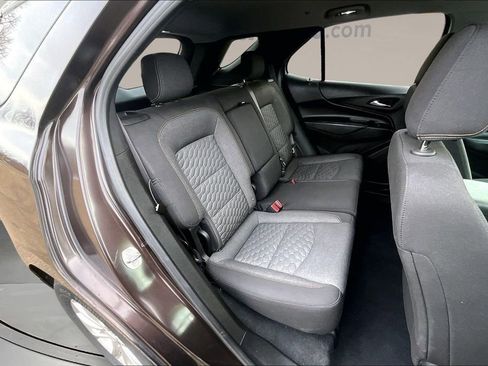 Used 2020 Chevrolet Equinox LT w/ Driver Convenience Package image 26