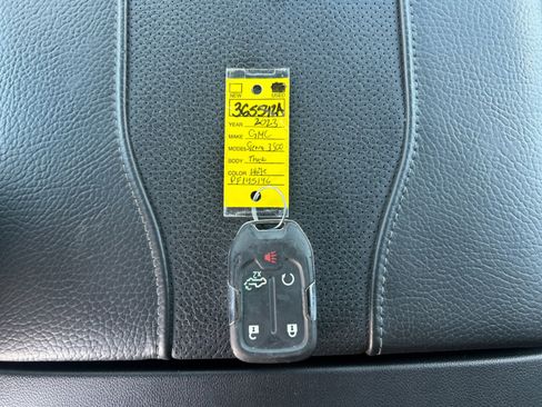 Used 2023 GMC Sierra 3500 Denali w/ Denali Ultimate Package image 32