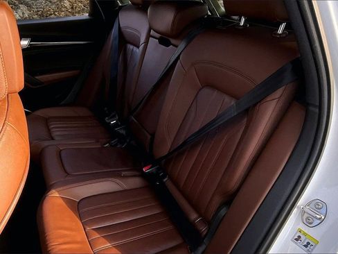 Used 2018 Audi Q5 2.0T Premium Plus w/ Premium Plus Package image 23