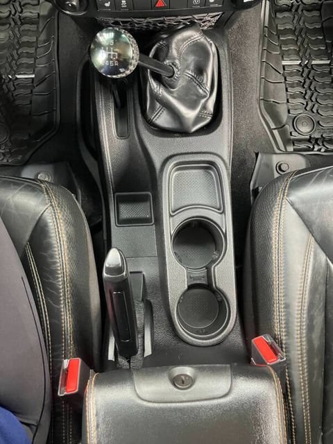 Used 2014 Jeep Wrangler Unlimited Sahara AWD/4WD image 15