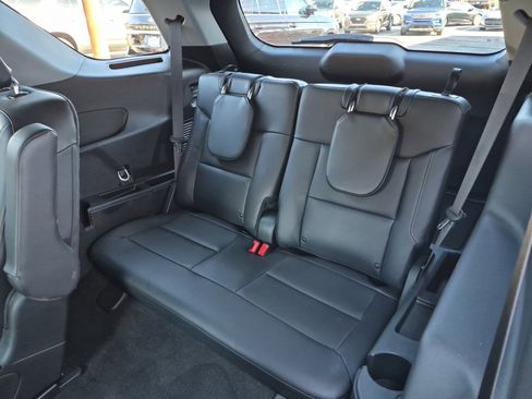 Certified 2023 Ford Explorer XLT w/ Equipment Group 202A image 17