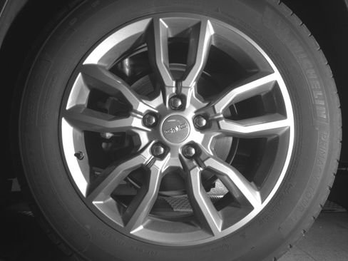 Used 2024 GMC Terrain SLT image 14