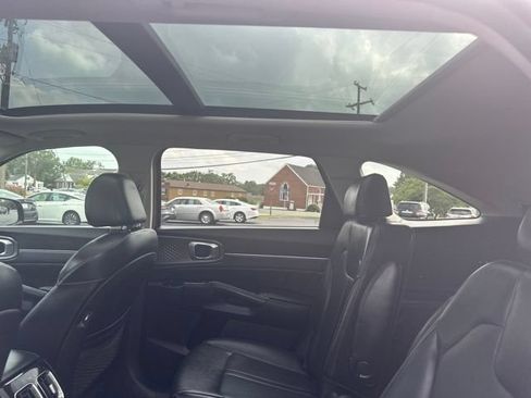 Used 2022 Kia Sorento SX AWD/4WD image 16