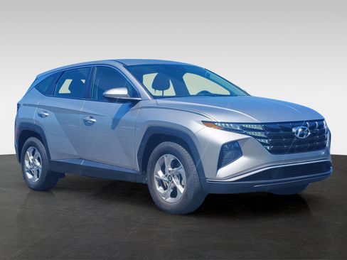 Certified 2024 Hyundai Tucson SE FWD image 3