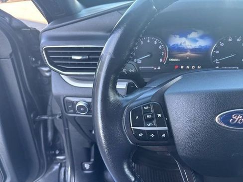Used 2020 Ford Explorer XLT w/ Equipment Group 202A AWD/4WD image 17
