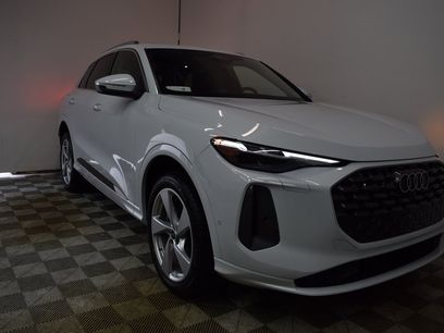 New 2025 Audi Q5 Premium Plus