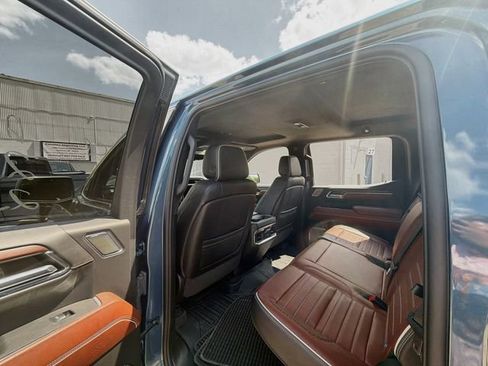 Used 2024 GMC Sierra 1500 Denali Ultimate AWD/4WD image 9