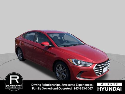 Used 2018 Hyundai Elantra SEL w/ Cargo Package FWD image 2