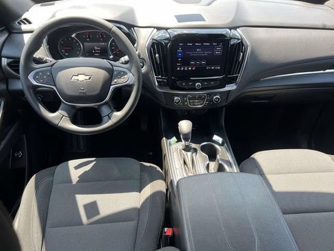 Certified 2023 Chevrolet Traverse LT FWD image 15