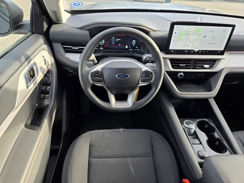 New 2026 Ford Explorer Active image 8