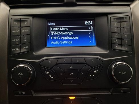 Used 2018 Ford Fusion SE image 25