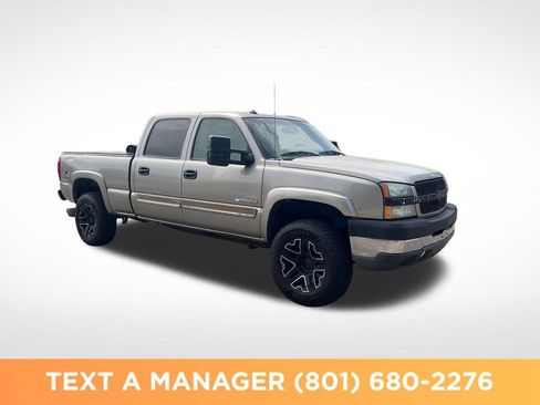 Used 2003 Chevrolet Silverado 2500 LS w/ Skid Plate Package AWD/4WD image 7