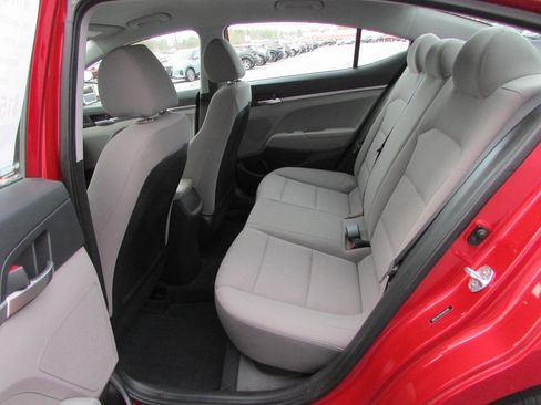 Used 2020 Hyundai Elantra SE image 4