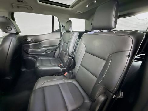 Used 2019 GMC Acadia SLT image 27