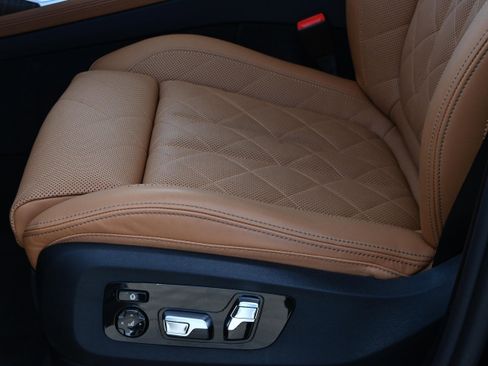 Used 2026 BMW X7 xDrive40i image 29