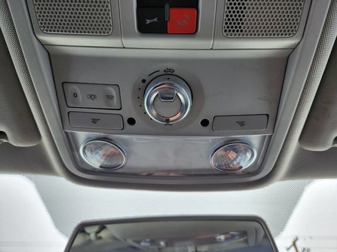 Used 2018 Volkswagen Passat 2.0T SE image 23