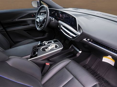 Certified 2024 Cadillac Lyriq Sport w/ LPO, Floor Liner Package image 30