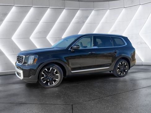 Used 2025 Kia Telluride SX image 3