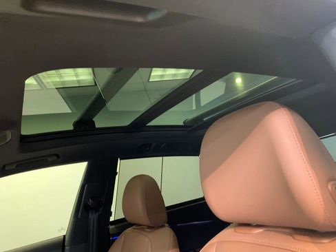 Used 2021 Audi Q8 Prestige w/ Prestige Package image 21