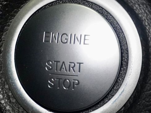 Used 2020 Mercedes-Benz GLA 250 GLA 250 4MATIC image 37