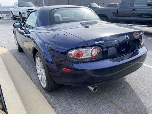 Used 2008 MAZDA MX-5 Miata Grand Touring w/ Premium Pkg image 5