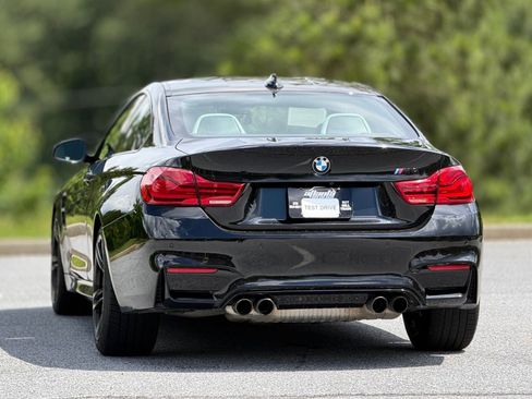 Used 2018 BMW M4 Coupe RWD image 5