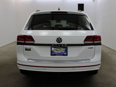 Used 2023 Volkswagen Atlas SEL R-Line AWD/4WD image 4