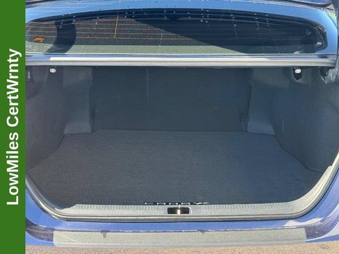 Used 2022 Toyota Camry SE w/ Carpet Mat Package (TMS) FWD image 10