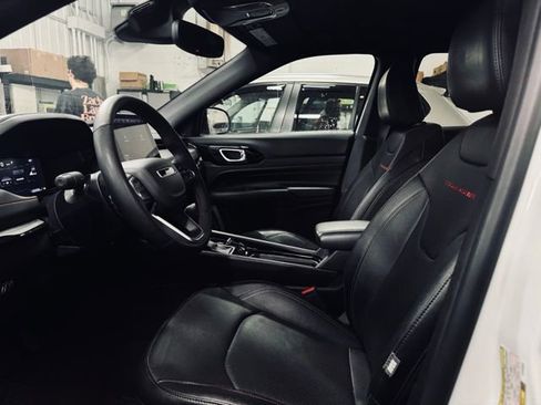 Certified 2025 Jeep Compass Trailhawk w/ Trailhawk Elite Group AWD/4WD image 18