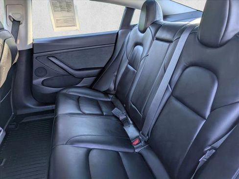 Used 2021 Tesla Model 3 Standard Range Plus image 19