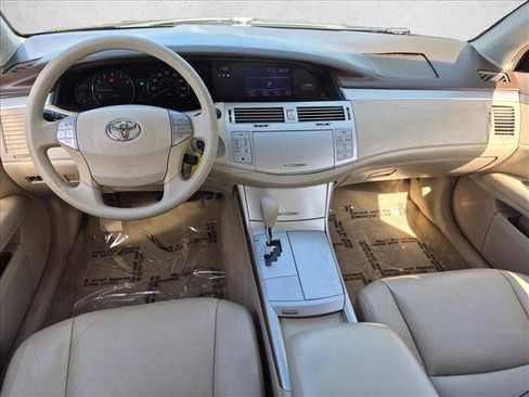 Used 2009 Toyota Avalon XL FWD image 13