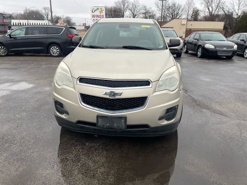Used 2015 Chevrolet Equinox LS FWD image 2