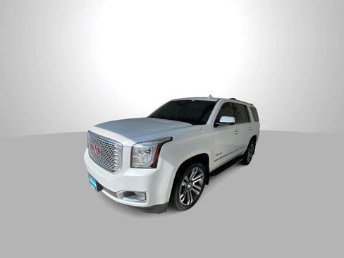 Used 2017 GMC Yukon Denali w/ Open Road Package AWD/4WD image 4
